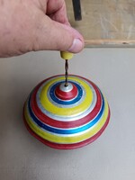 Festmény és más régiségek.