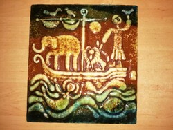 Gyönyörű Zsolnay pirogránit remekmű, Fürtös György az özönvíz legendája falikép - 25*27 cm