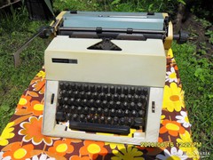 Robotron profi irógép