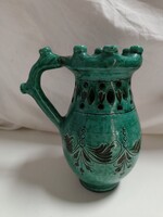 Mónus Jánosné Hódmezővásárhelyi áttört, smaragdzöld kerámia csali kancsó - 20,5 cm