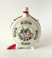 RÉGI HOLLÓHÁZI PORCELÁN NAGY KULACS NÉPMŰVÉSZETI MINTÁVAL