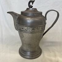 Nagy méretű antik ón kanna halas fogóval