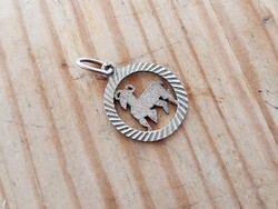 Régi  ezüst medál kos horoszkóp