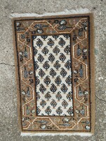 Szőnyeg, 40 x 60 cm