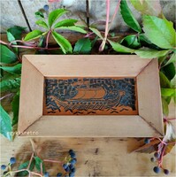 Viking hajó iparművészeti fémmunka fali dísz fa keretben