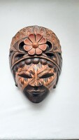 Indonéz, fából faragott fali maszk