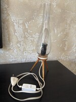 Retro mid-century elektromos lámpa – fa tripod lábbal