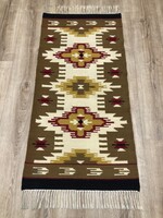 TORONTÁLI kézi szövésű gyapjú szőnyeg, 58 x 135 cm