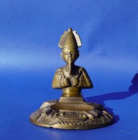 Régi réz hamutartó hamuzó fáraó figurával ókori egyiptomi stílusú dekorációval