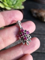 Gyönyörű rubin köves ezüst medál