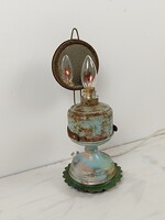 Egyedi lámpa petróleumlámpából