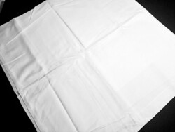 Új, önmagában mintás fehér damaszt abrosz, terítő 140 x 140 cm