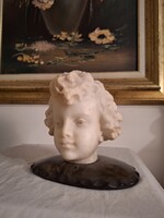 Alabástrom büszt Pugi jelzéssel