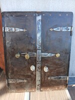 Kemence ajtó nagy méretű!