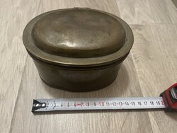 Antik sárgaréz ötvözet kerek bonbonier doboz hagyatékból