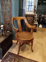 Borbély, fodrász szék a 20. század elejéről, szép állapotú darab, felülete szép patinás, 2.