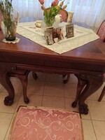 Ebédlő asztal 6 db székkel