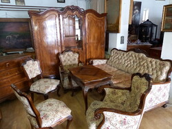 Neobarokk komplett 8 db ból álló garnitúra eladó.