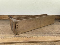 -AV637- Régi Varrógép Fiók