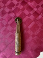 Antik derelyevágó.