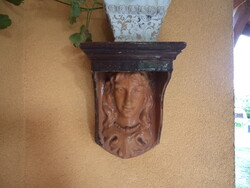 Kariatida Pécsi ? porcelánmanufaktúra terméke Falidísz- virágtartó- mázas-szép állapotban