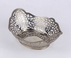 1X263 Régi ovális alakú, áttört fém kosár 17.8 cm