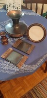 Réz dísztárgyak.