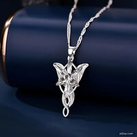 ÚJRA ITT VAN.! Arwen hercegnő alkonyat csillag medálos nyakláncca,kristály kövekkel , gyönyörű szép.