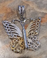 Csipke LEPKE-PILLANGÓ részben aranyozott jelzett 925 ezüstmedál