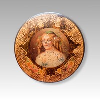 Francia szecessziós csokoládés fémdoboz Madame de Sévigné portréjával