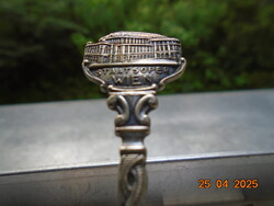 Staatsoper Wien (Állami Operaház Bécs) vintage souvenir ezüstözött kiskanál