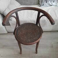 Ritka Mundus szék virágmintás üléslappal