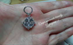 18 KT.-S FEHÉR ARANNYAL GALVANIZÁLT SWAROVSKI KRISTÁLY MEDÁLOS RÓDIUMOS FÜLBEVALÓ