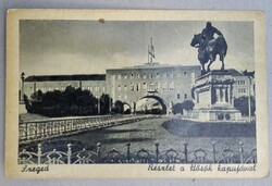 Ritka képeslap – Szeged, Hősök kapuja (Aba-Novák freskóival)