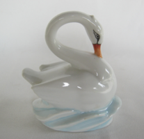 Drasche porcelain swan