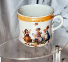 Nagyon ritka mesemintás, gyerekek életkép mintázatú, díszes kávés csésze a századelőről.
