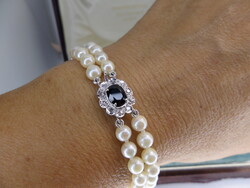 Kétsoros akoya gyöngy karkötő zafíros-brilles fehérarany zárral