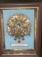 Nagyon szép mélyített doboz , jó kívánsággal