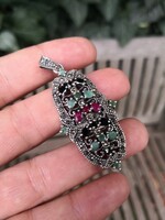 Gyönyörű smaragd, rubin, zafír köves ezüst medál