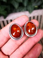 Gyönyörű borostyán köves ezüst fülbevaló