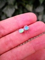 Szépséges, valódi opál köves ezüst fülbevaló