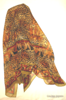 Tigrismintás muszlin kendő.