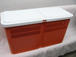 Retro Plastic Laundry Basket, Storage Bin