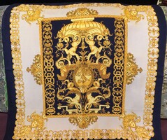 Gyönyörű, nagyméretű selyem kendő