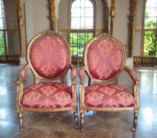 Antik neobarokk faragott szék. XVI. Lajos stílusú karosszék aranyozott fából.