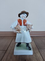 Régi Herendi porcelán fiú malacokkal