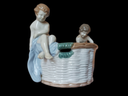 1904-1910 Amphora-Werk Turn-Teplitz csodaszép és sérült figurális kerámia vagy porcelán kaspó
