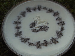 Mullbar fajansz/majolika falitányér hatalmas méretben domború puttókkal