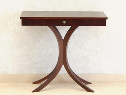 Konzolasztal íves lábú.  (R B - 45 ) Raktárról elérhető!
