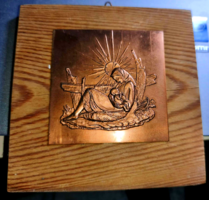 Szűz Mária a jászolban született kis Jázussal, réz dombormű falikép